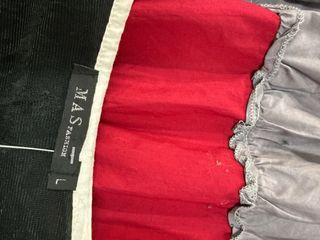 Vestido negro y rojo