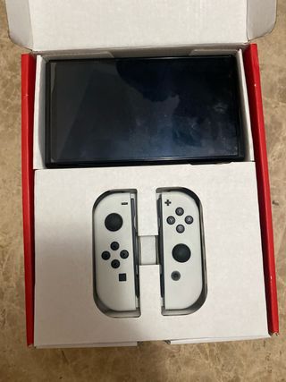 Nintendo Switch OLED + 2 Juegos