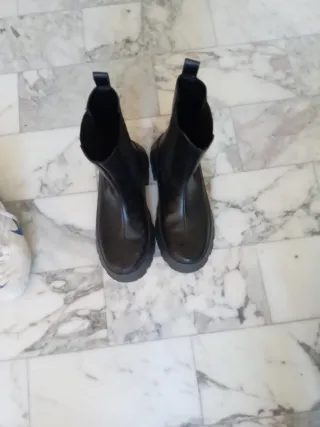 Stivaletti neri donna