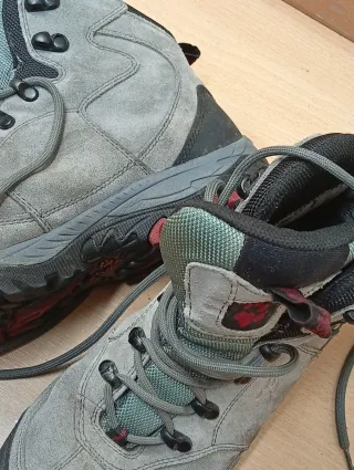 Jack Wolfskin botas de montaña grises y negras