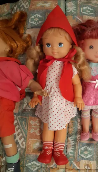 Muñeca Caperucita Roja 45cm