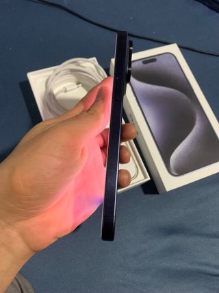 iPhone 15 Pro Max Negro/Azul Marino