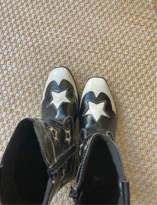 Botas cowboy Zara piel estrellas Talla 36