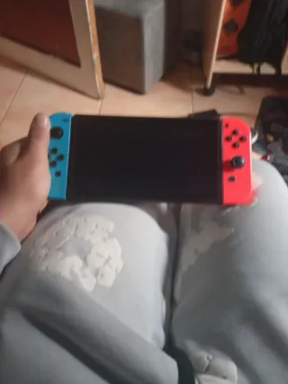 Nintendo Switch Azul y Rojo