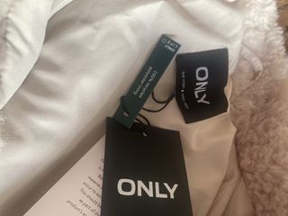 Abrigo de pelo beige Only sin estrenat