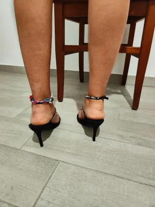 Tacchi neri con strass