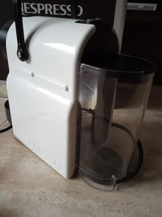 Cafetera Nespresso Inissia DeLonghi