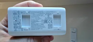 Ubiquiti POE Injector Blanco