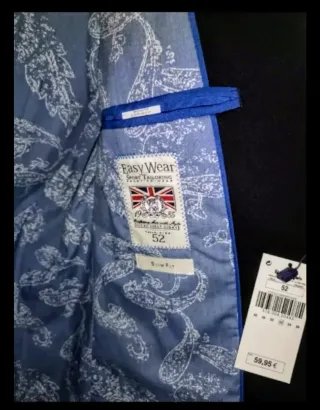 Chaqueta de traje negra talla L a estrenar.