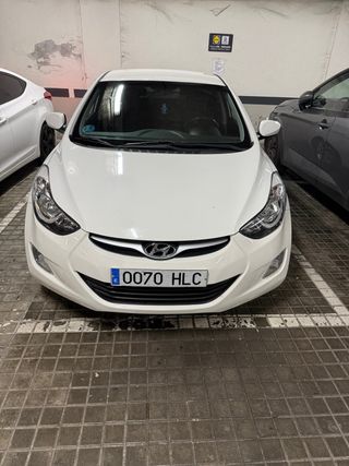 Hyundai Elantra 2012