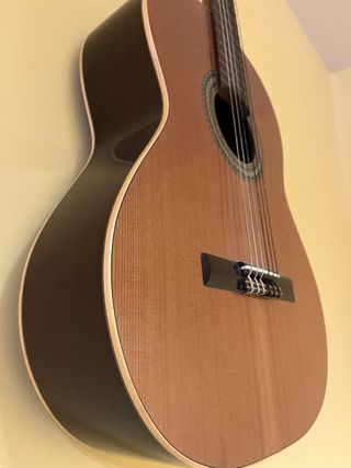 Guitarra Española Alhambra 2C con funda