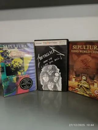 VHS Sepultura y Metallica