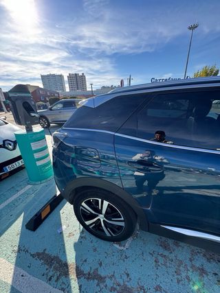 Vendo Peugeot 3008 GT Hybrid 225 CV, año 2021, en