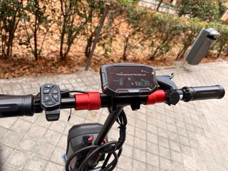 Patinete ISCOOTER iX8 Negro/Rojo