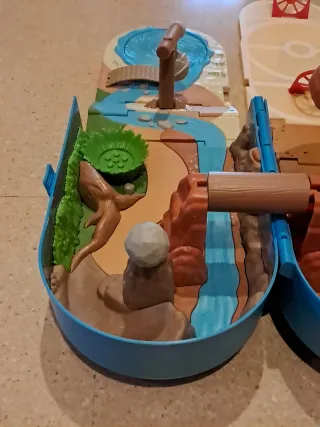 Maletín Entrenamiento Pokemon Mundo Desierto