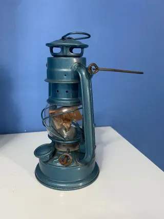 Lanterna vintage blu