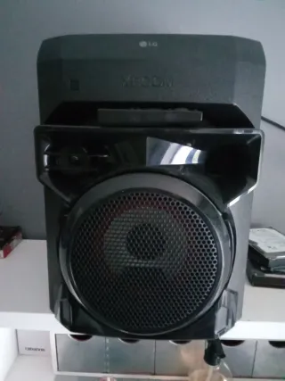 Altavoz Bluetooth LG XBOOM RNC2 Negro/Rojo