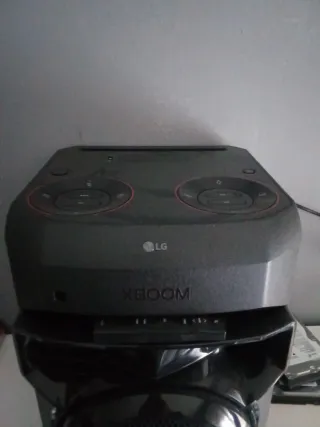 Altavoz Bluetooth LG XBOOM RNC2 Negro/Rojo