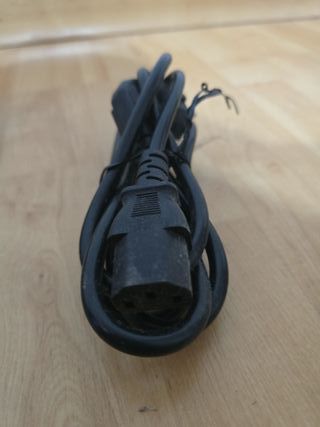 Cable alimentación PC/Monitor IEC C13