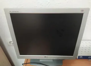 Monitor LG Flatron Plata L1715S