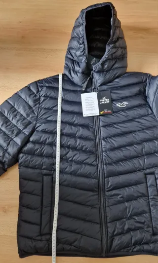 Puffer jacket, Chaqueta Hollister acolchada negra