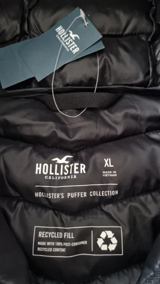 Puffer jacket, Chaqueta Hollister acolchada negra