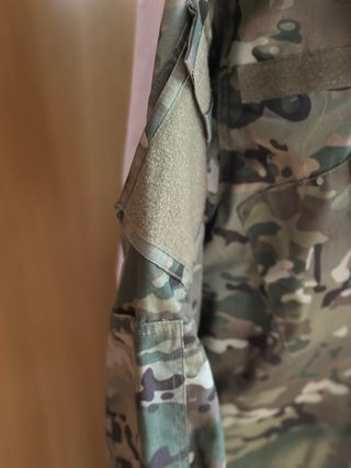Chaqueta militar camuflaje