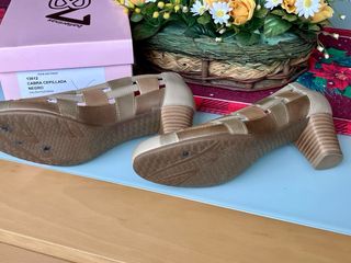 Zapatos Pitillos tacón beige y marrón