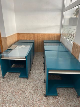 9 Mesas de escritorio auxiliares