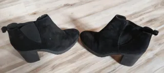 Botines negros tacón