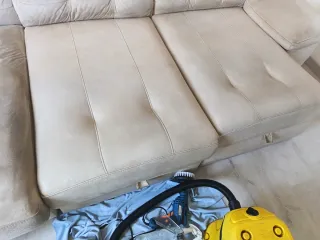 limpieza a fondo de sofás a domicilio 617522058