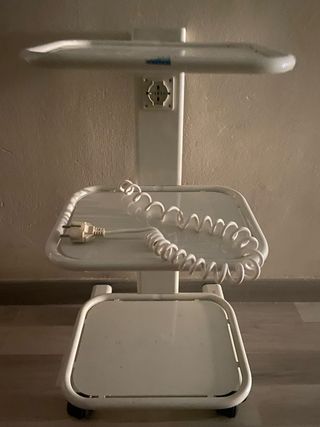 Carrito de cirugia en medicina y odontología