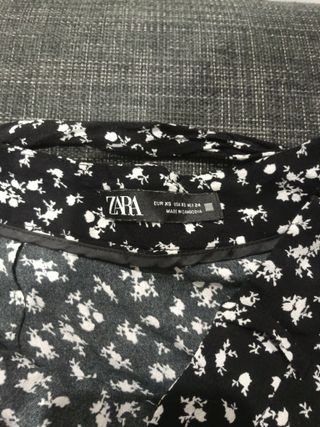 Falda pantalón Zara floral Talla xs