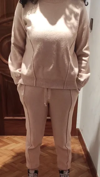 Conjunto deportivo de punto rosa