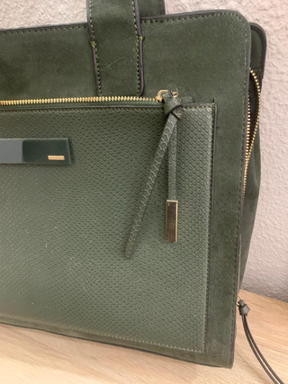 Bolso Parfois verde efecto piel serpiente