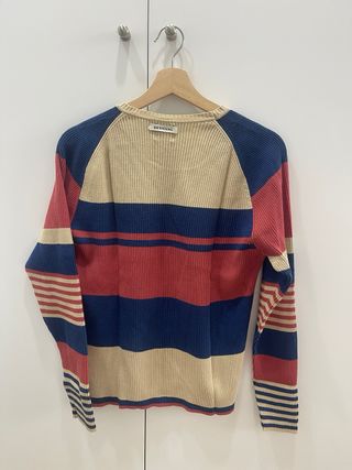 Jersey de rayas beige, azul y rojo