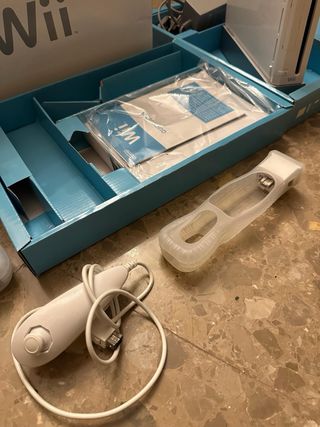 Wii Completa + juego + Wii Sports kit