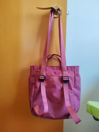 Bolso Kanken Fjallraven Granate Convertible mochil