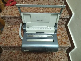 Troqueladora Fellowes