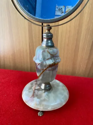 Specchio da tavolo in onice