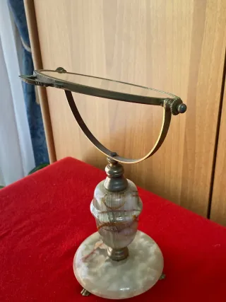 Specchio da tavolo in onice