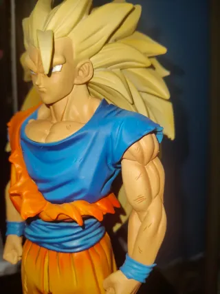 Figura Goku SSJ3