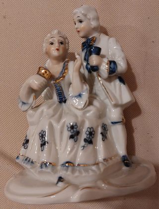 Statuina in porcellana