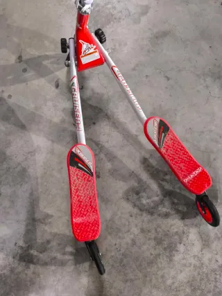 Patín tijera rojo y blanco