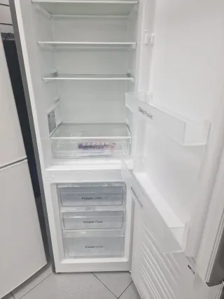 Nevera nueva con tara , 1.80m x 54cm