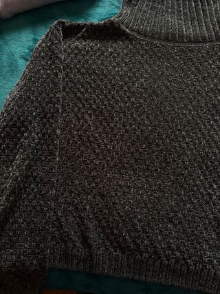 Jersey chenilla cuello alto gris