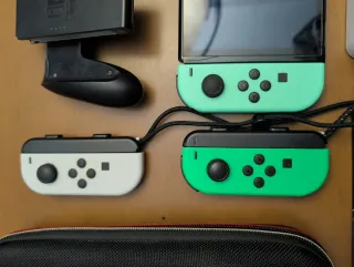 Nintendo Switch OLED con Accesorios