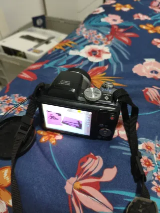 Cámara Olympus SP-720UZ Negra