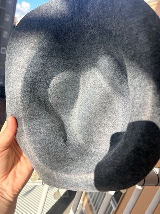 Sombrero Gris Tocado Pluma