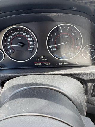 BMW 330e 2016
